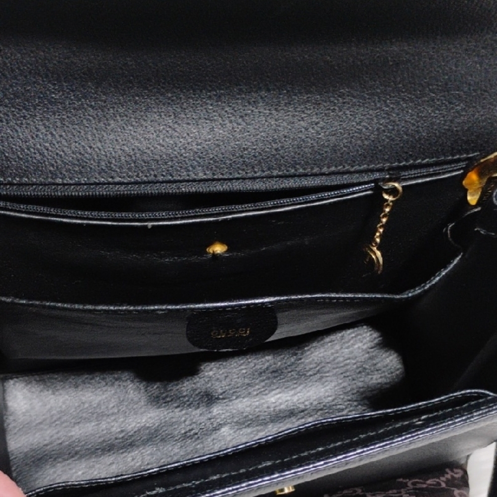 SALE! Auth Gucci Ladylock Leather Black Gold Hardware 2 Way Handbag W/DB/Keys - Picture 11 of 16